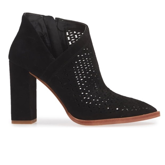 Vince Camuto Shoes - Vince Camuto Lorva Shoe 🖤